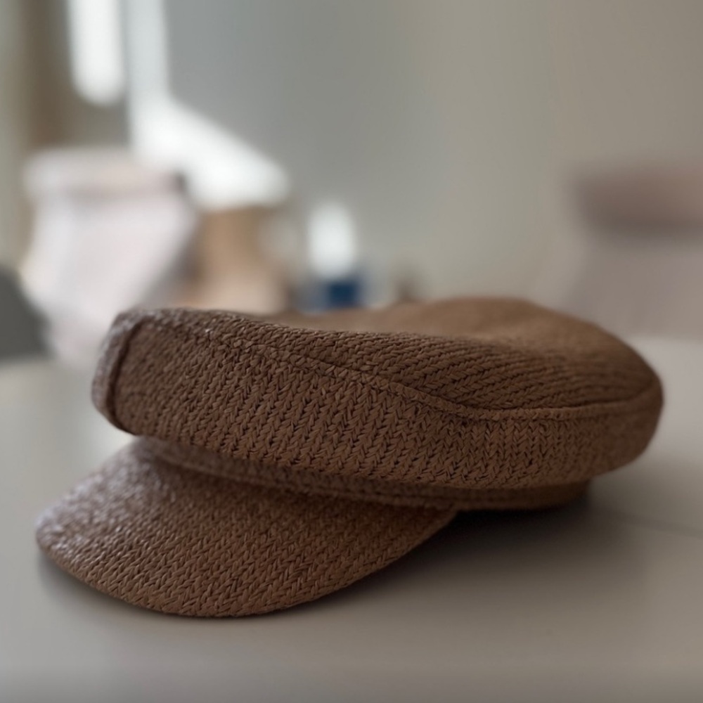 Vince Camuto Brown Raffia Newsboy Cap